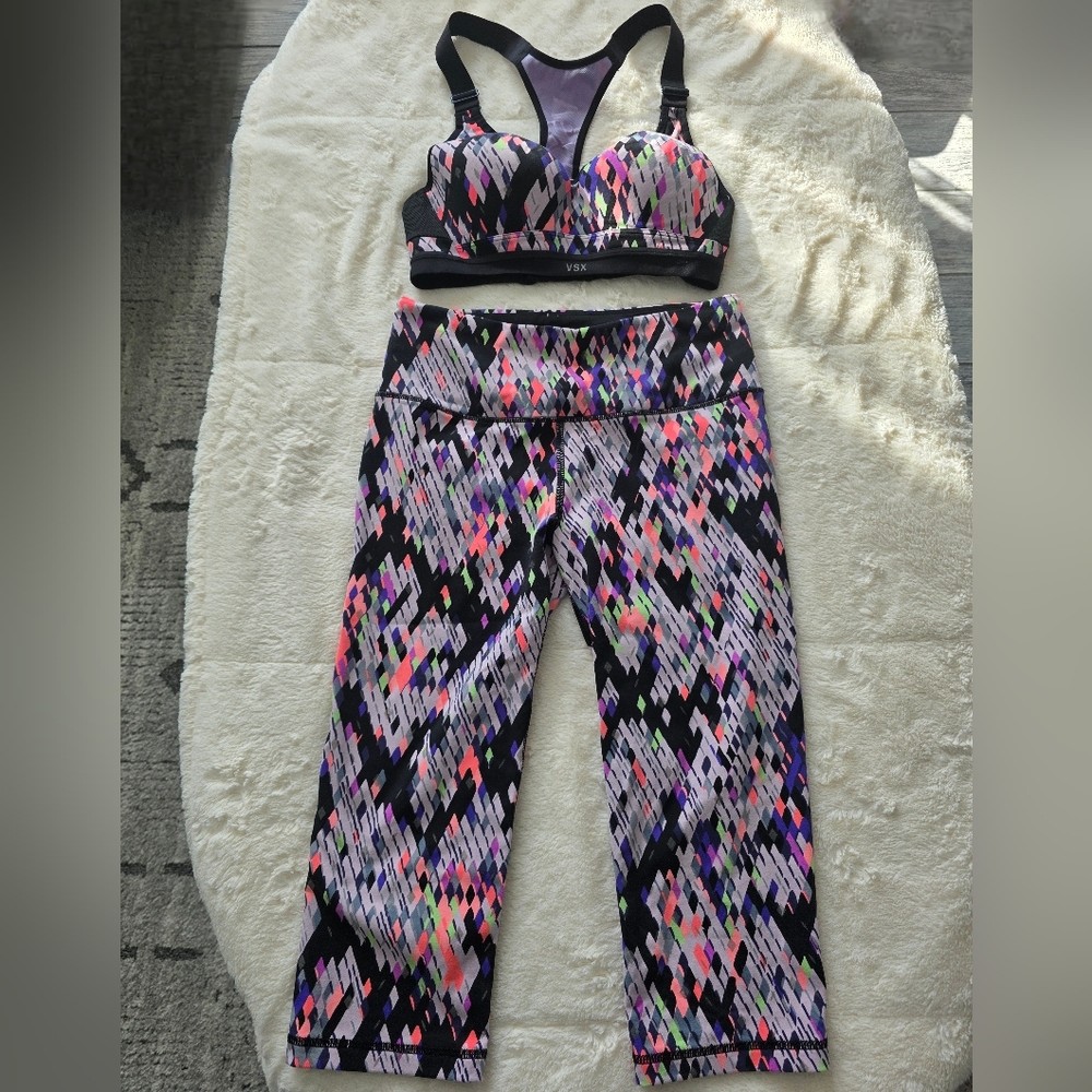 VS Geometric Sports Bra and Workout Leggings Set